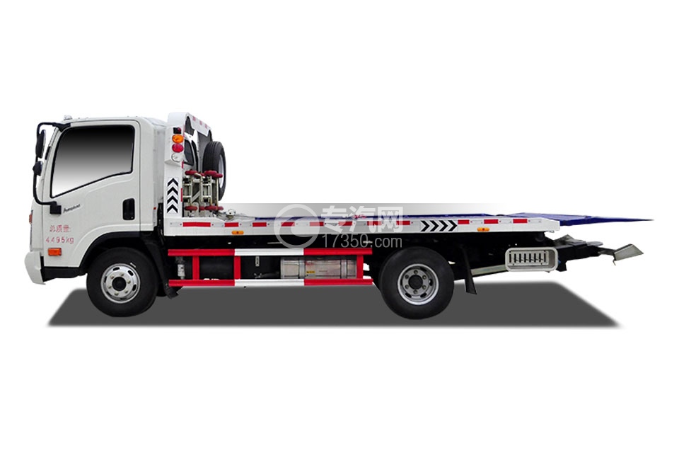 大运奥普力国五蓝牌一拖二清障车(带液压尾板)左侧