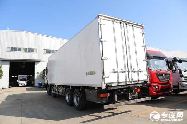 东风天龙KL前四后八国六9.5米冷藏车 东风天龙KL前四后八国六9.5米冷藏车