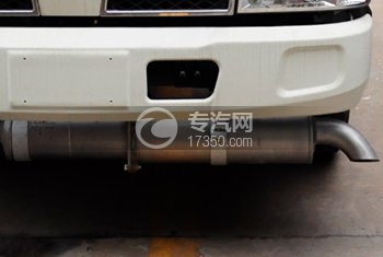 发动机排气管