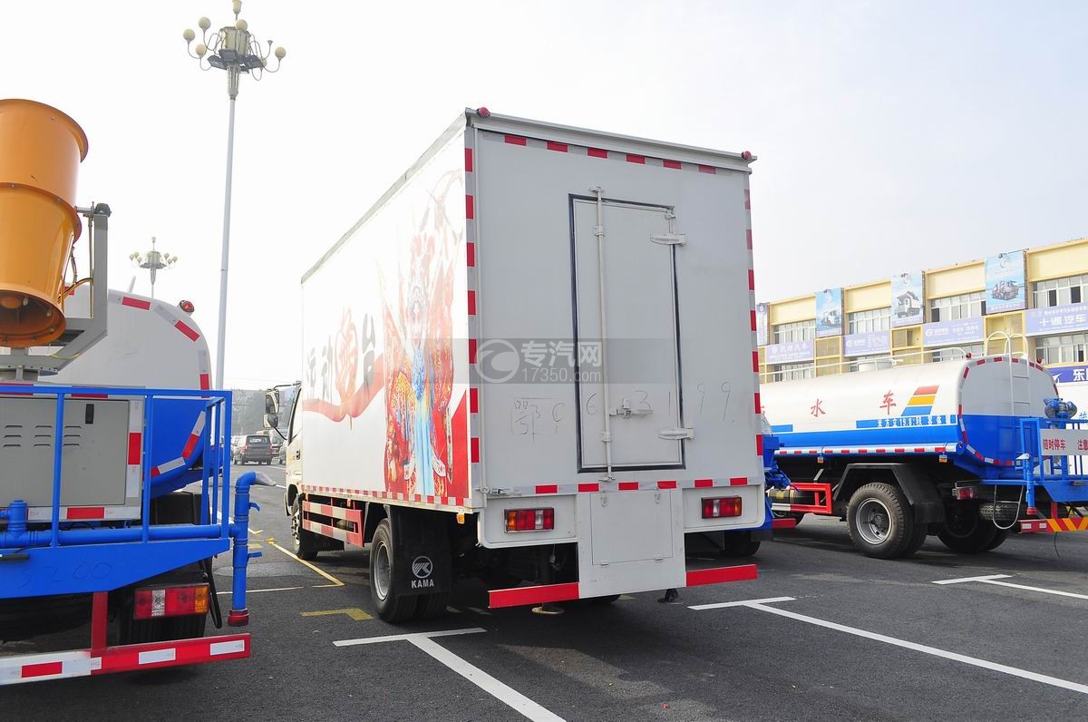 凯马骏驰4200单桥5.4米舞台车左后45°图