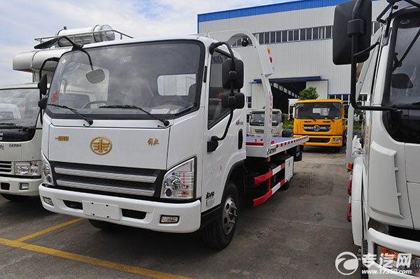 清障车 