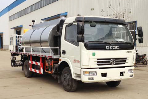 东风大多利卡沥青洒布车