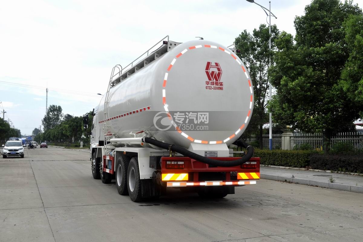 陕汽轩德X6前四后八粉粒物料运输车左后45度图