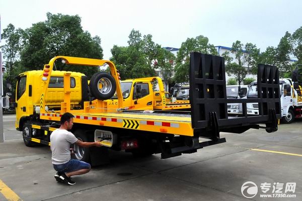 福田欧马可一拖二清障车