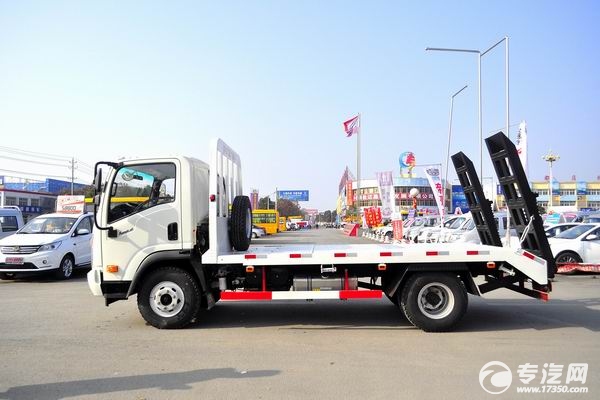 大运奥普力3900轴距平板运输车