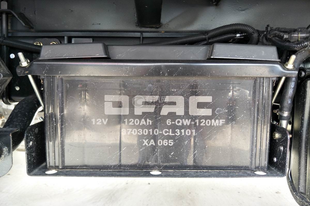 东风凯普特国六冷藏车蓄电池