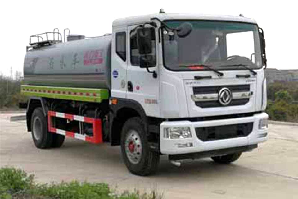 东风天锦9.2方国六洒水车右前图