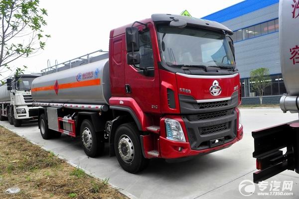 东风柳汽乘龙H5小三轴19.5方运油车