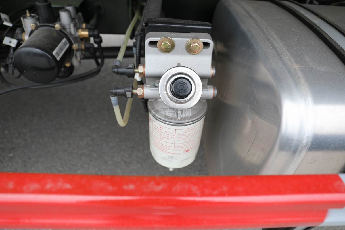 大运新奥普力单排国六吸粪车滤清器