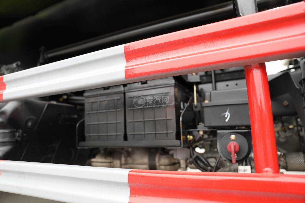 大运新奥普力单排国六吸粪车蓄电池