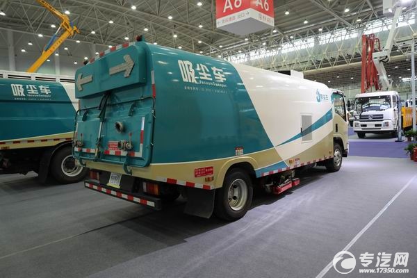 庆铃五十铃多功能吸尘车