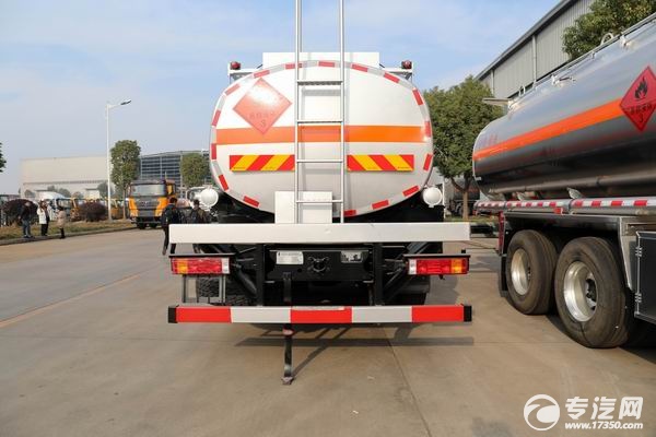 陕汽德龙前四后八运油车