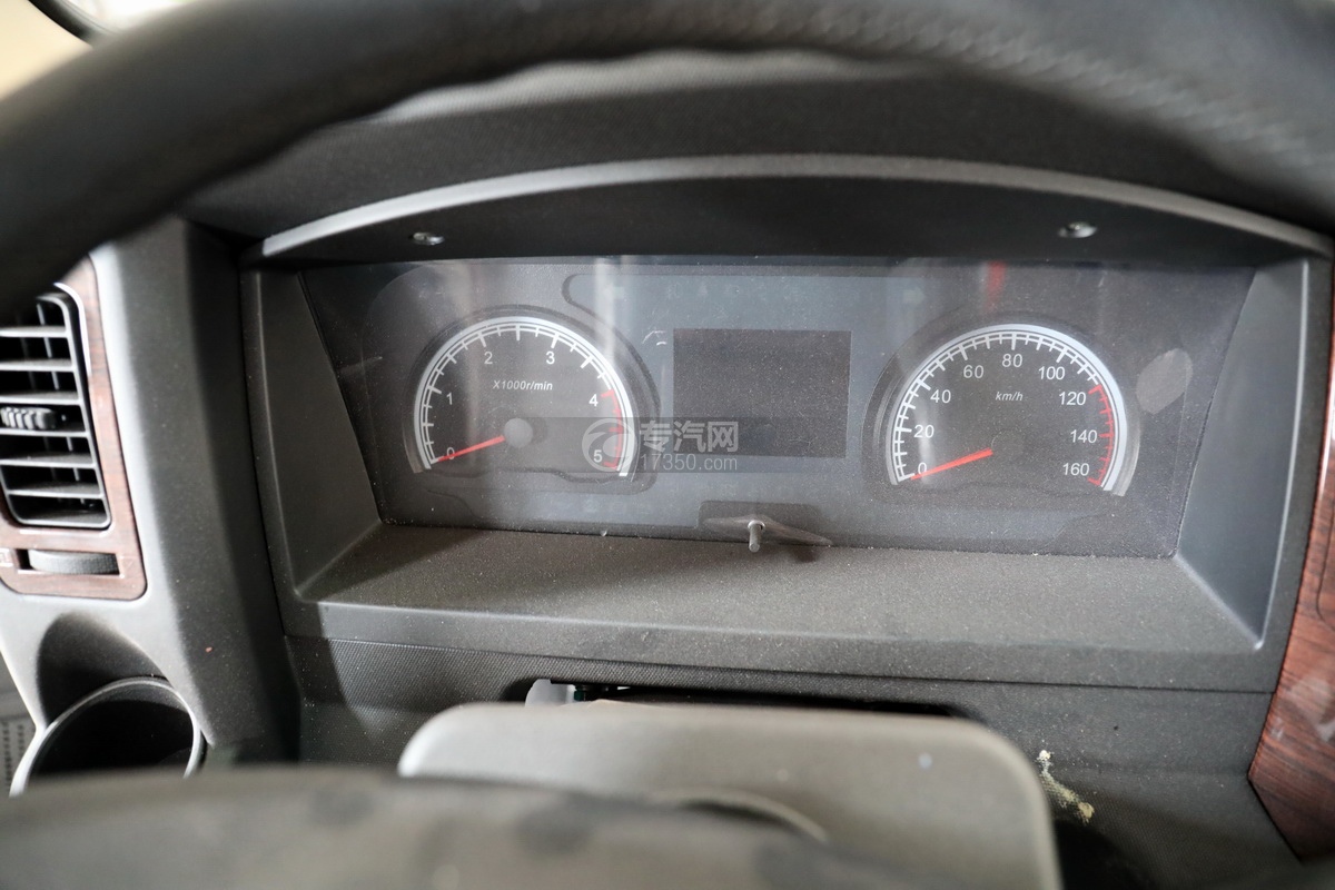 大运新奥普力国六流动舞台车仪表盘