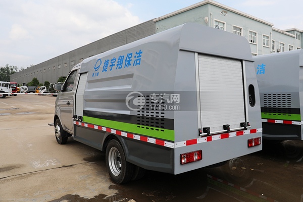 长安跨越王X1国六路面养护车左后图
