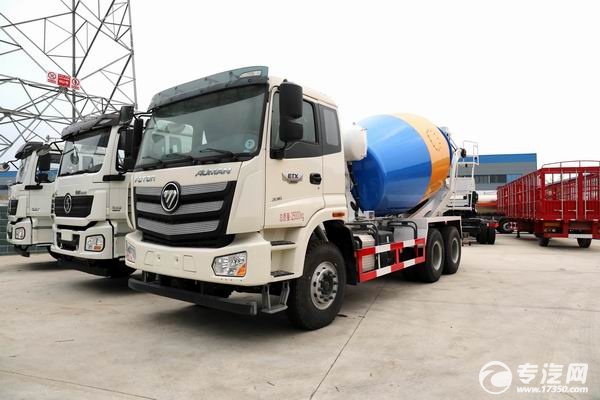福田欧曼后双桥搅拌车