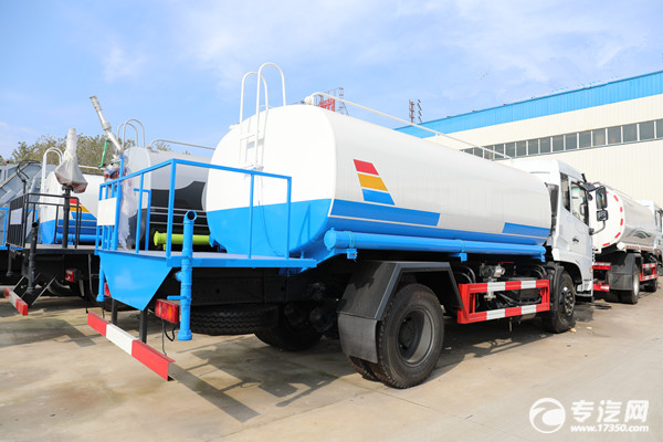 东风随专D17-Z国六9.7方洒水车