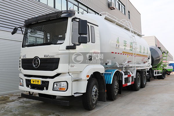 陕汽德龙新M3000国六前四后八粉粒物料运输车左前图