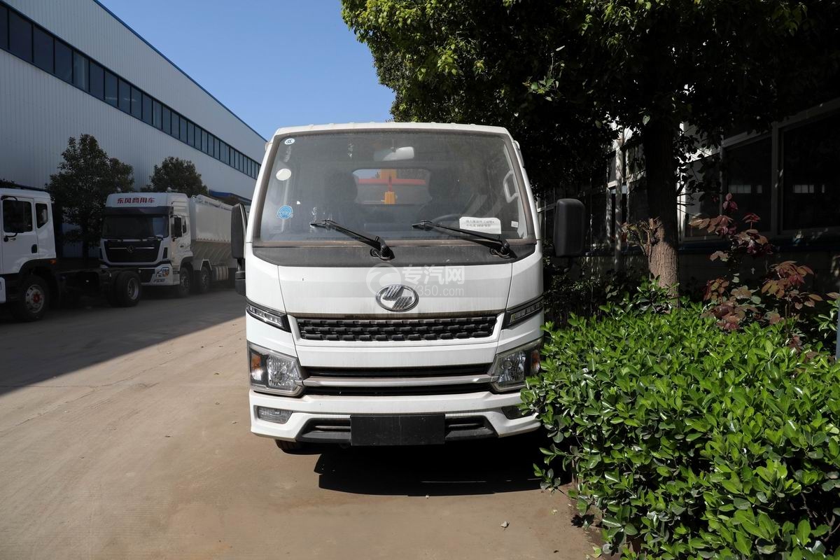跃进福运S80单排国六车厢可卸式垃圾车正前方图