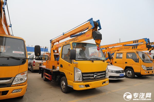 凯马K1小卡国六13.5米折叠臂式蓝牌高空作业车