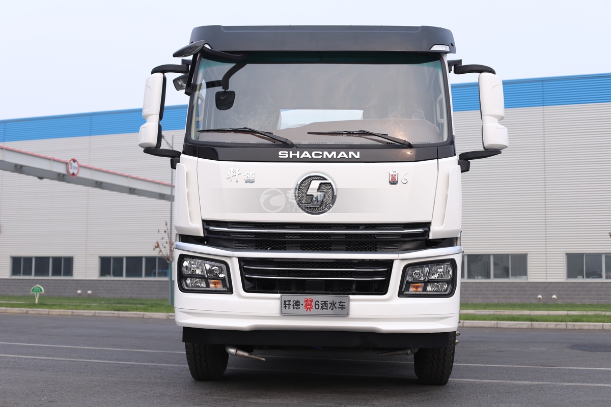 陕汽翼6后双桥国六15.4方洒水车车前图