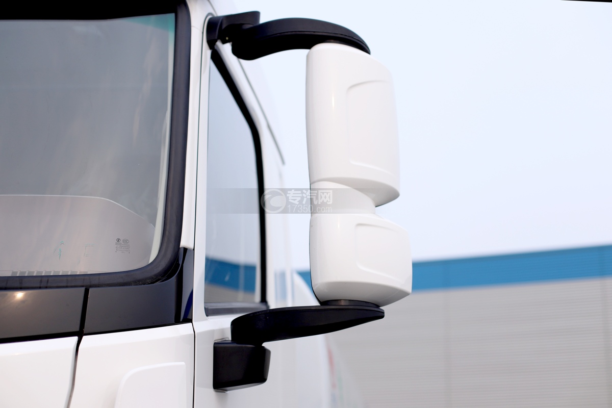 陕汽翼6后双桥国六15.4方洒水车后视镜