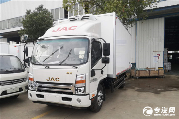 江淮帅铃Q7国六5.4米冷藏车