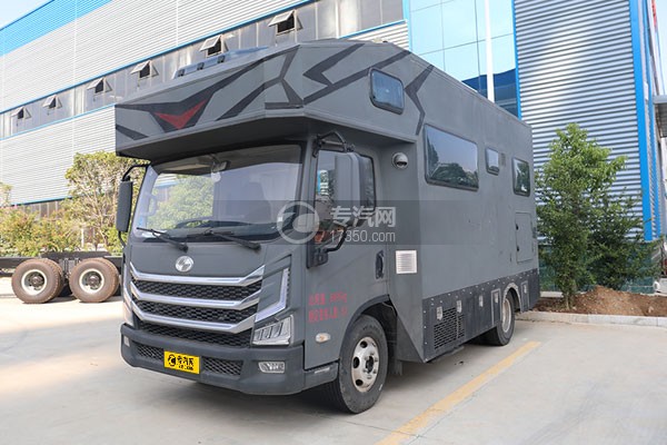 上汽跃进国六黄牌平头房车(军绿色)左前图