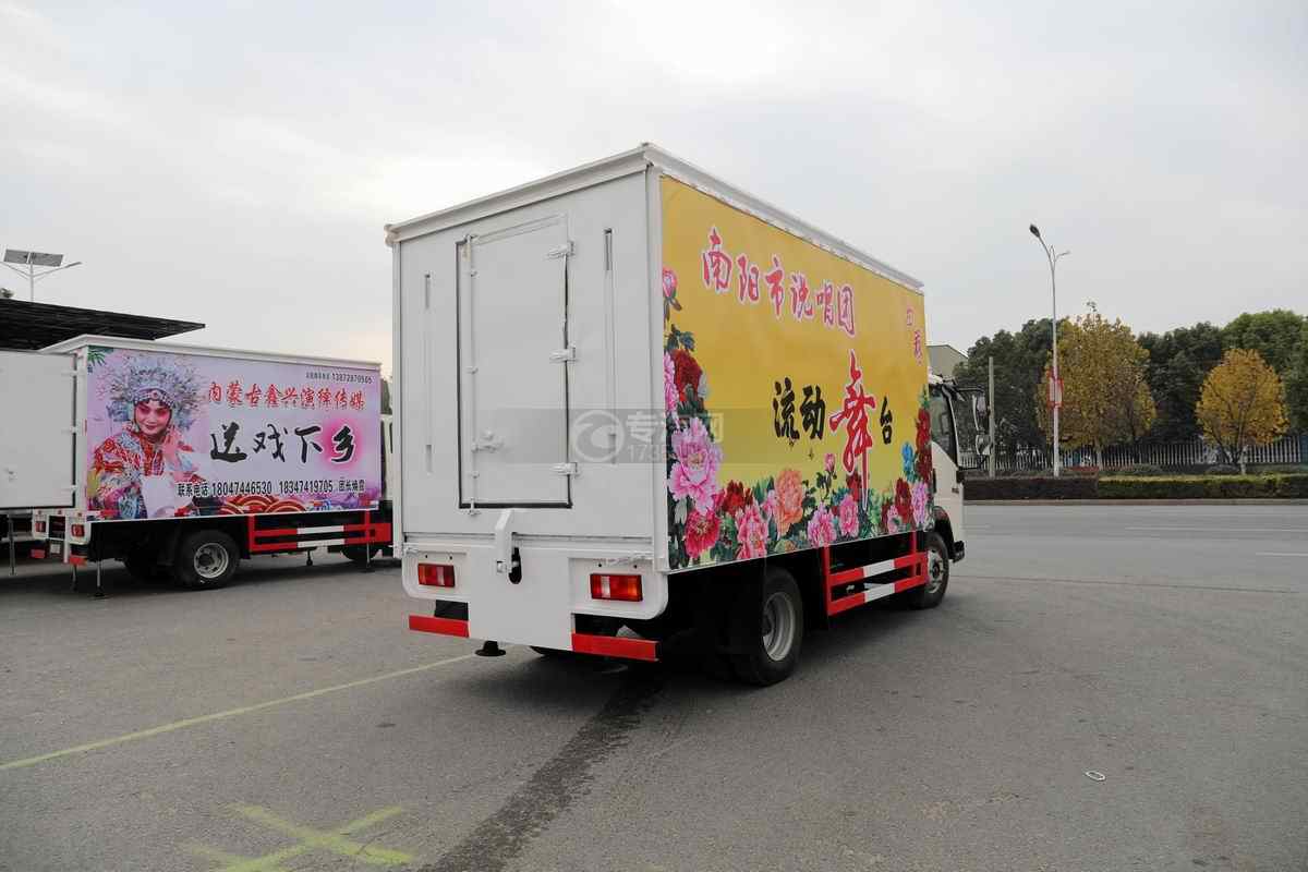 重汽豪沃悍将国六蓝牌三面展舞台车右后图