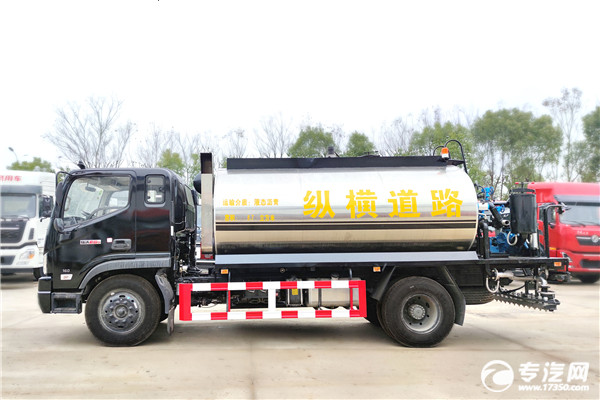 福田瑞沃国六全智能型沥青洒布车