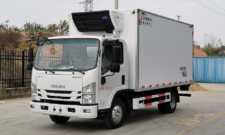 五十铃KV100蓝牌4.2米冷藏车