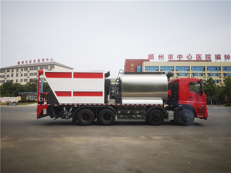 沥青同步碎石封层车，同步碎石封层车多少钱，高配价低（可分期，手续齐全）